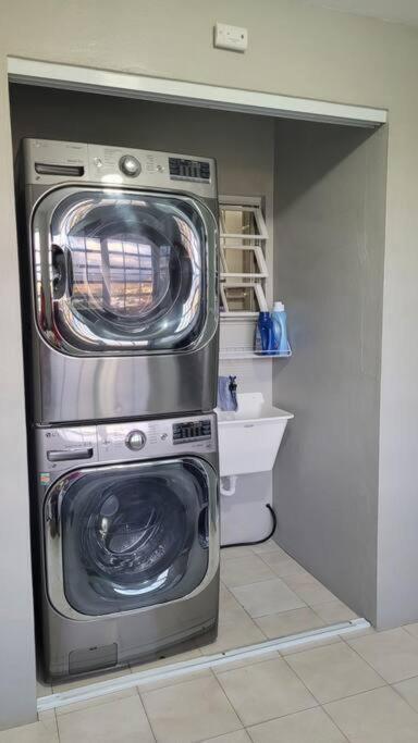 Coamo Beautiful House, Ac, 10Min Coamo Hot Springs Apartment Bagian luar foto